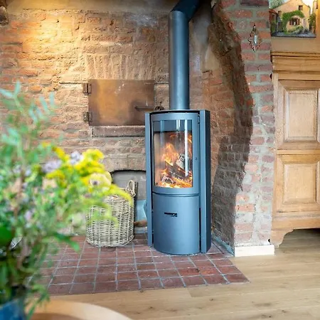 Holiday home Au Four Et Au Jardin *