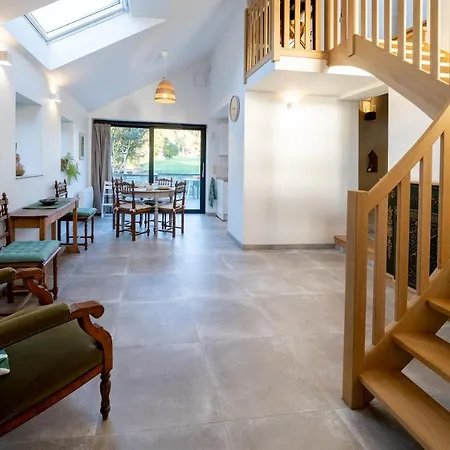 Dom wakacyjny Au Four Et Au Jardin *