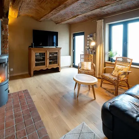 Holiday home Au Four Et Au Jardin