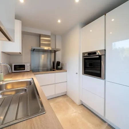 Au Four Et Au Jardin Holiday home Namur