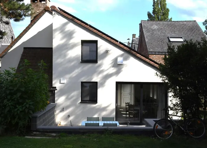 בית נופש Au Four Et Au Jardin